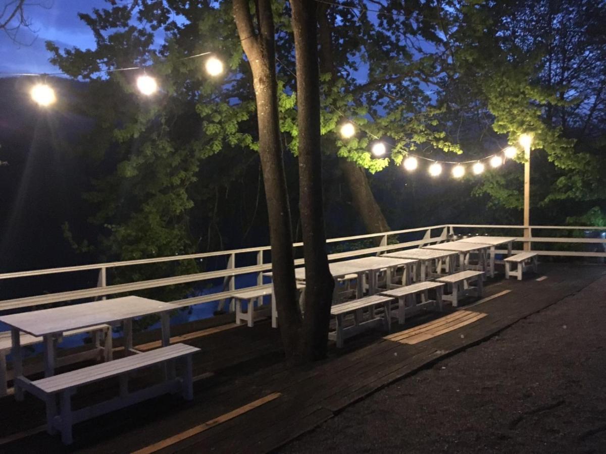 Una Kamp Hotel Bosanska Krupa Bagian luar foto