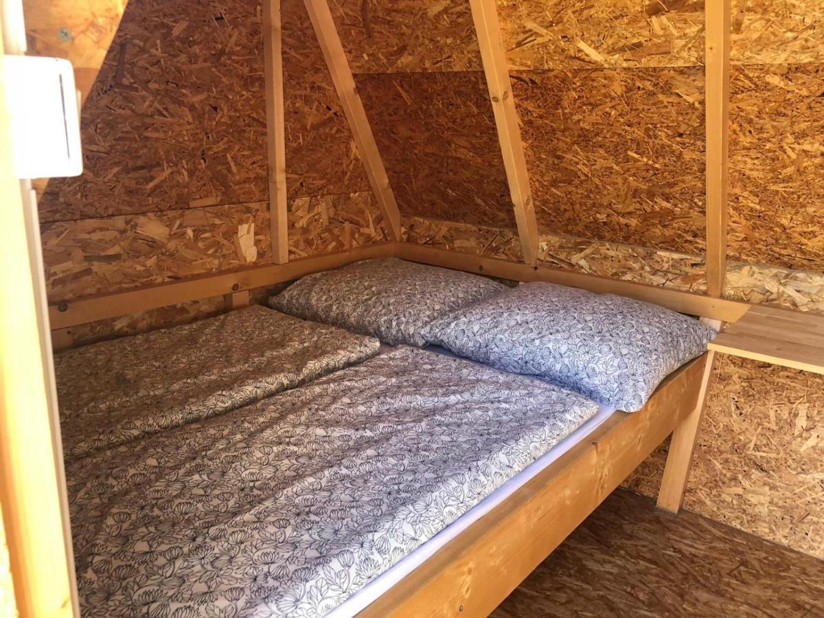 Una Kamp Hotel Bosanska Krupa Bagian luar foto