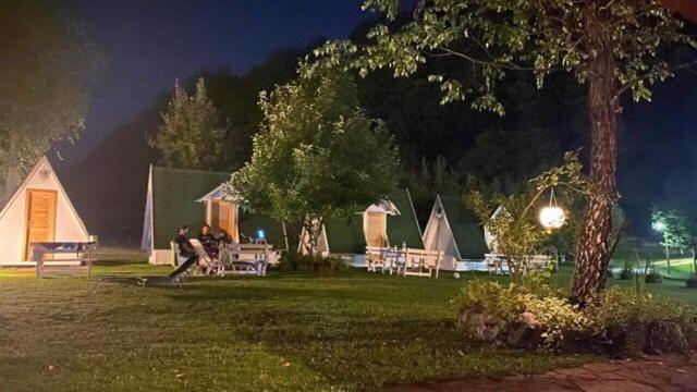 Una Kamp Hotel Bosanska Krupa Bagian luar foto