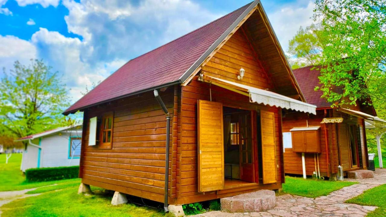 Una Kamp Hotel Bosanska Krupa Bagian luar foto