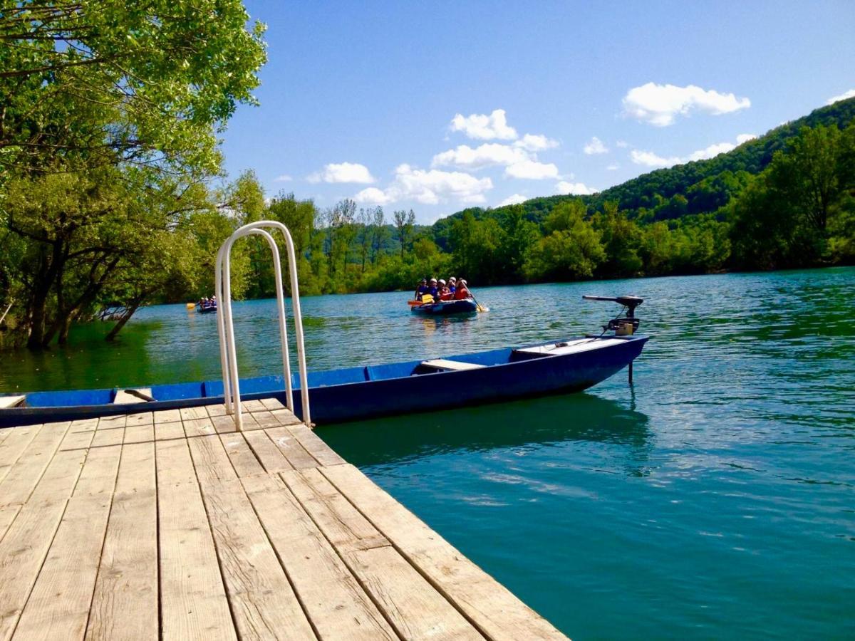 Una Kamp Hotel Bosanska Krupa Bagian luar foto