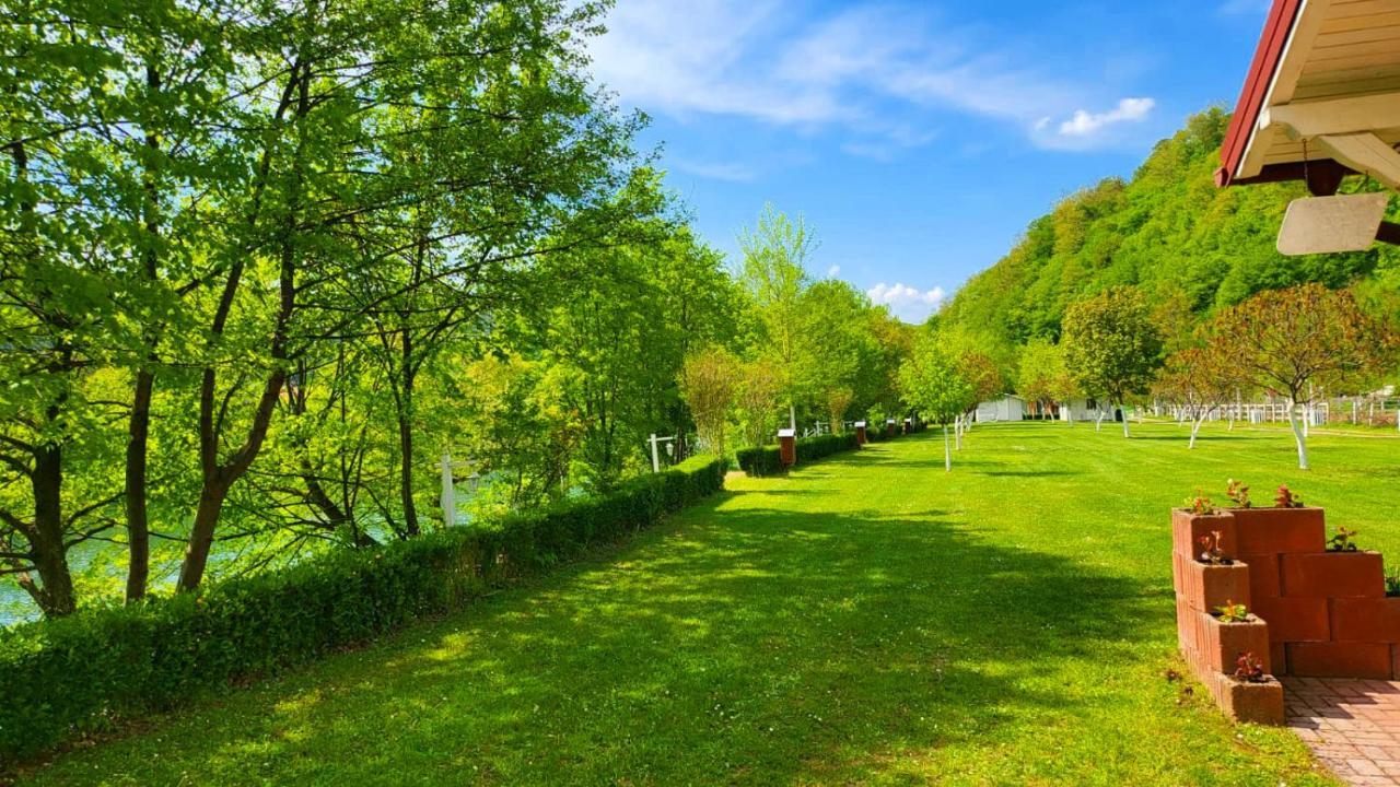 Una Kamp Hotel Bosanska Krupa Bagian luar foto