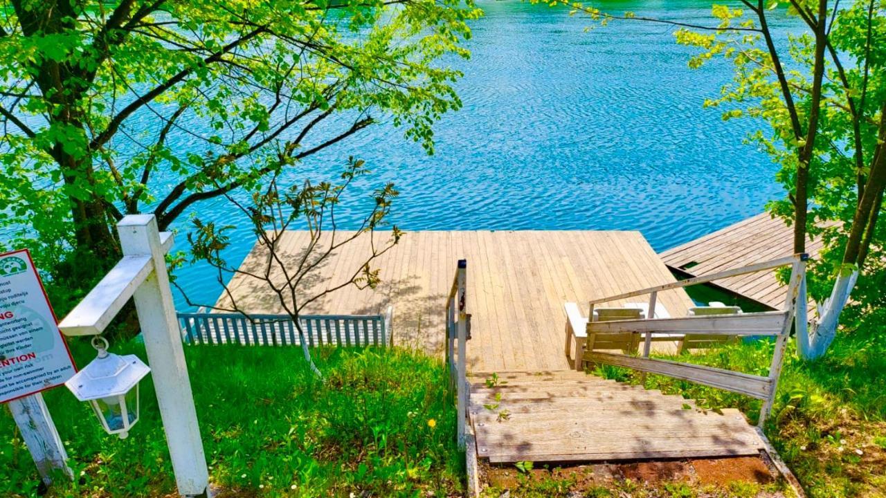 Una Kamp Hotel Bosanska Krupa Bagian luar foto