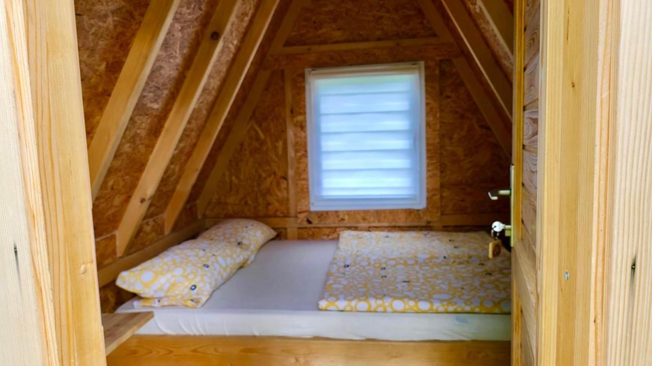 Una Kamp Hotel Bosanska Krupa Bagian luar foto